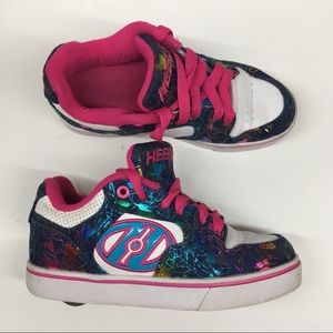 Heelys Youth Sz 2 Motion Plus Skate Shoe HE100209